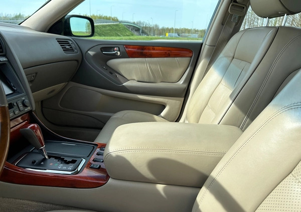 Lexus GS cena 42900 przebieg: 238000, rok produkcji 2001 z Babimost małe 704